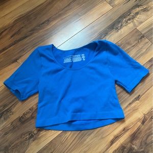 Blue seamless crop top